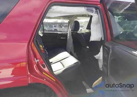 2021 Toyota 4Runner Venture Special Edition z USA, uszkodzony, nr VIN JTEHU5JR1M5947375